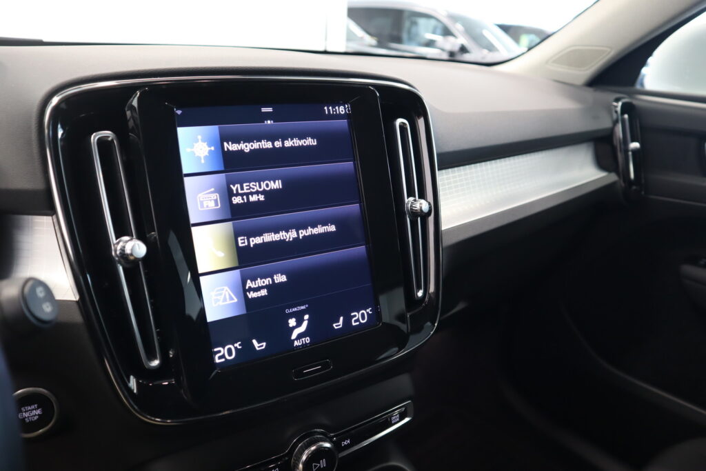 Volvo XC40, image 12