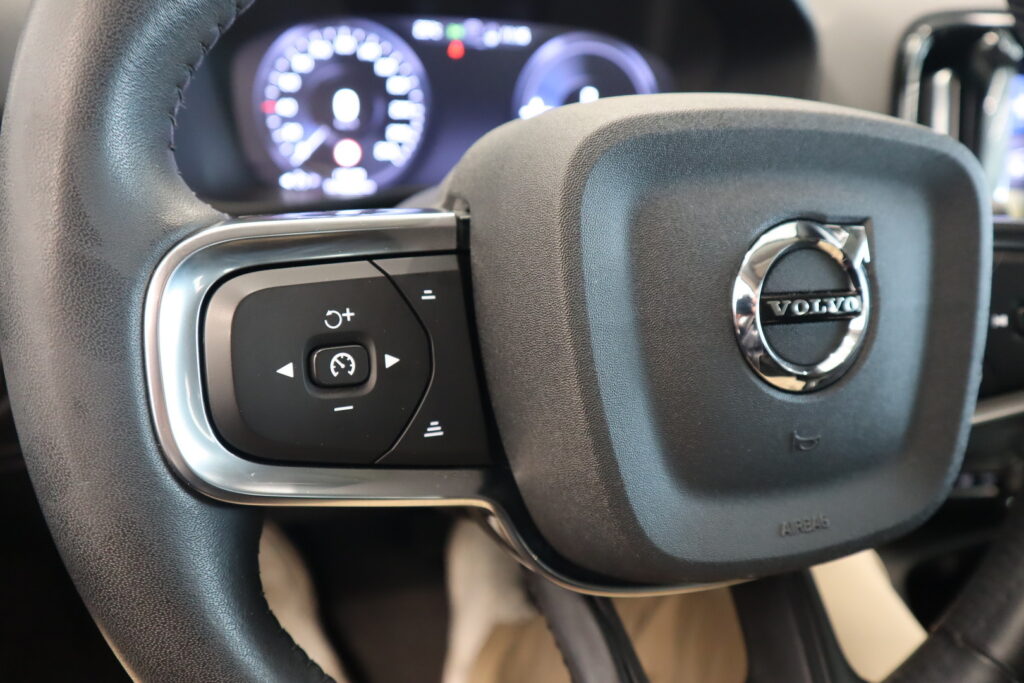 Volvo XC40, image 13