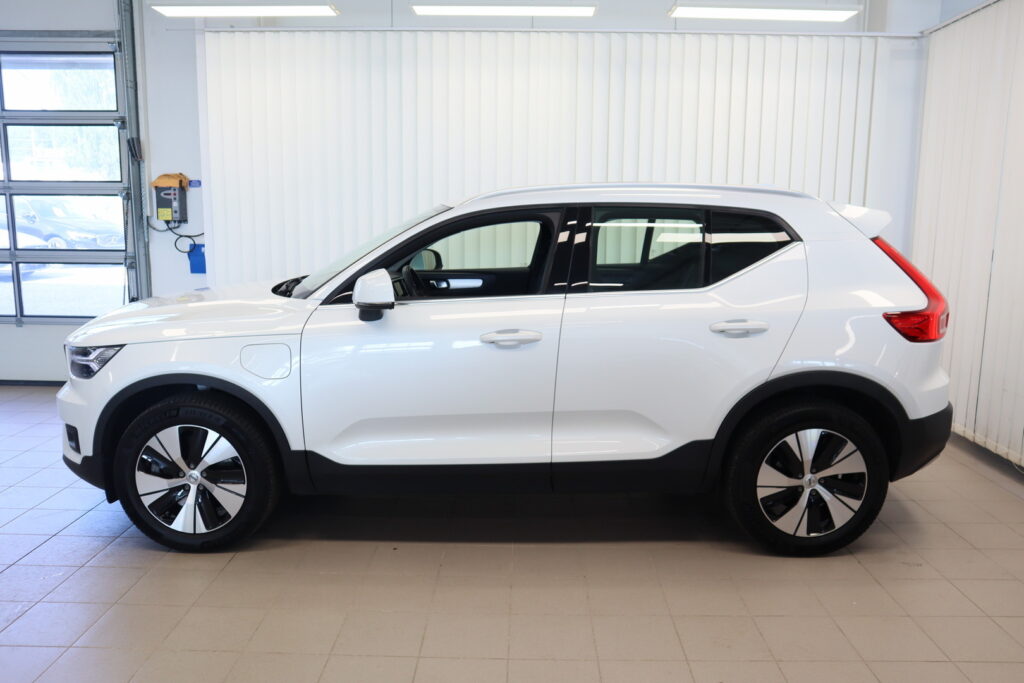 Volvo XC40, image 3