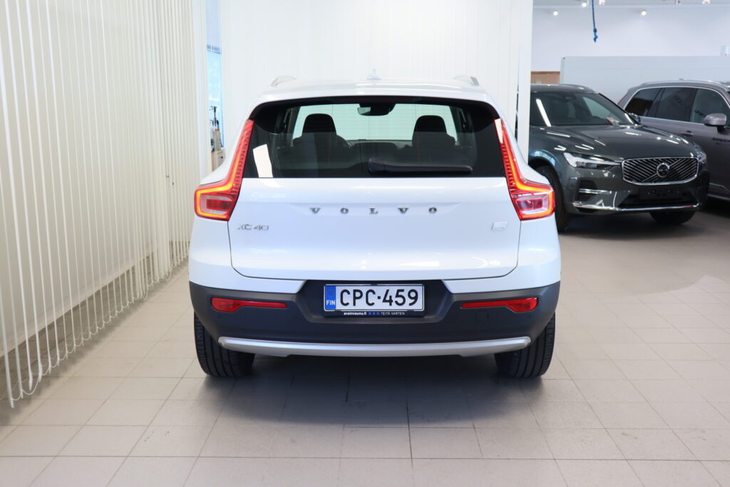 Volvo XC40, image 5