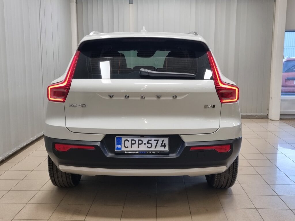Volvo XC40, image 4