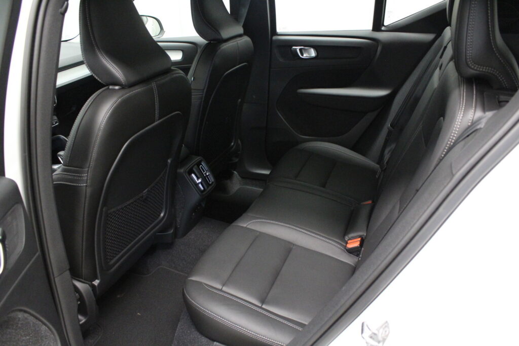 Volvo XC40, image 7