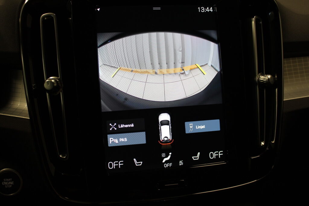 Volvo XC40, image 9