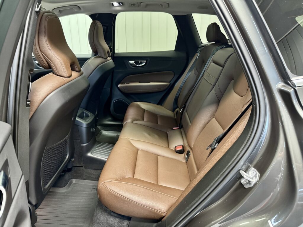 VOLVO XC60, image 8