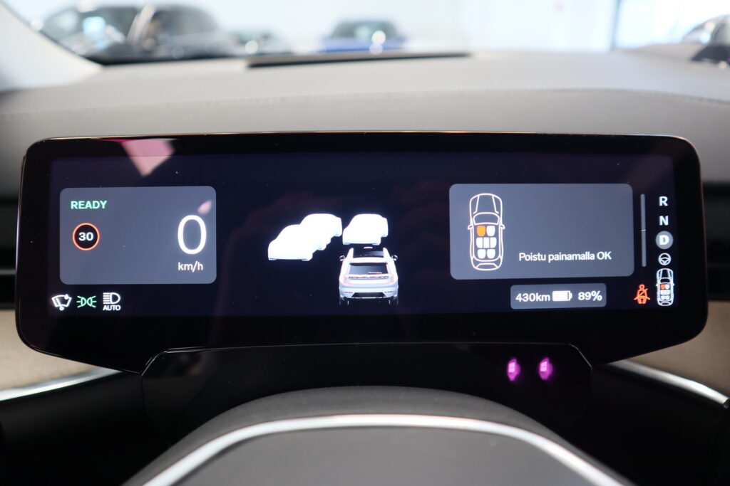 Volvo EX90, image 15