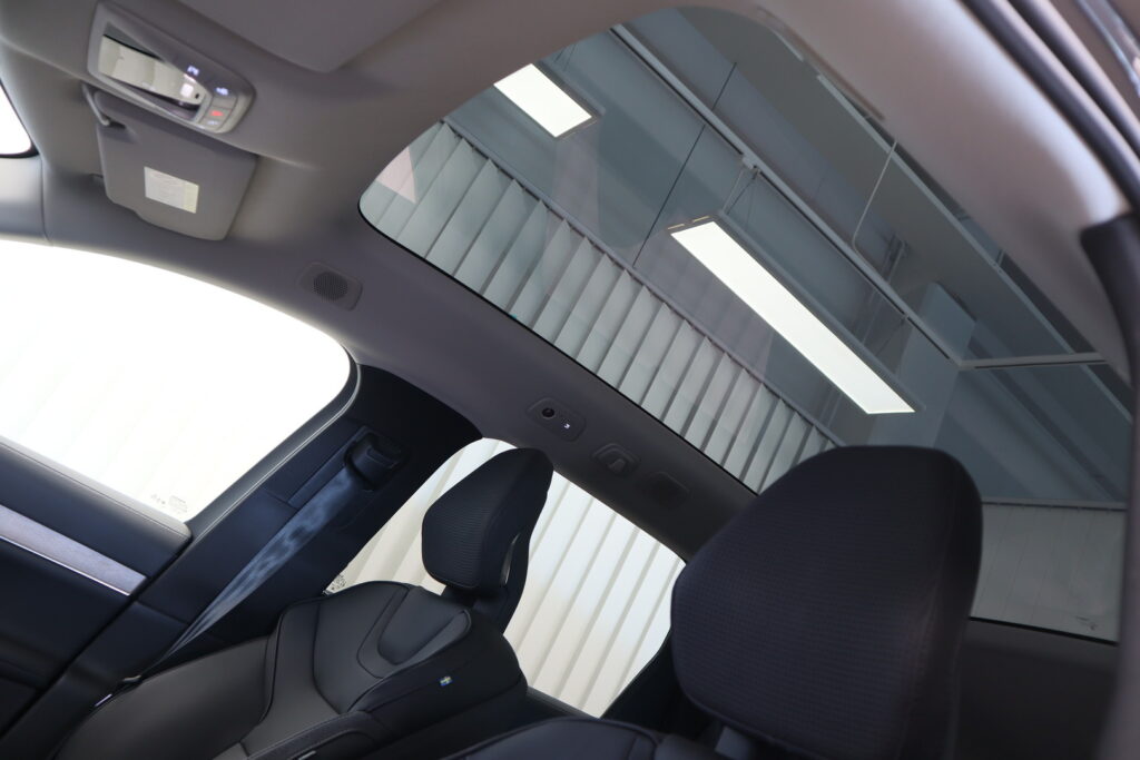 Volvo EX90, image 21