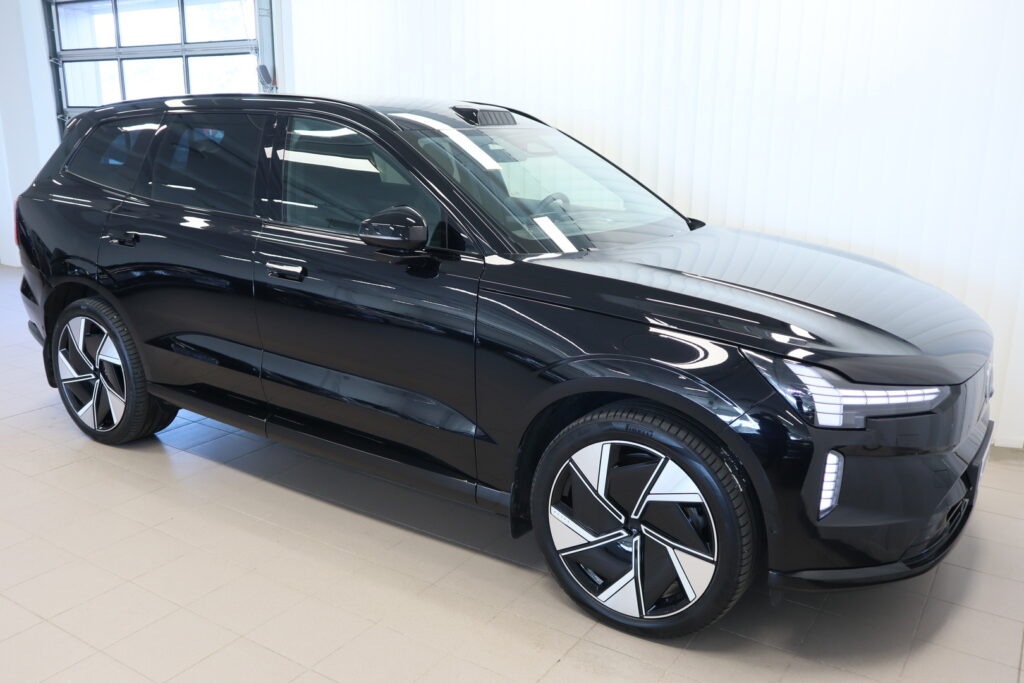 Volvo EX90, image 8