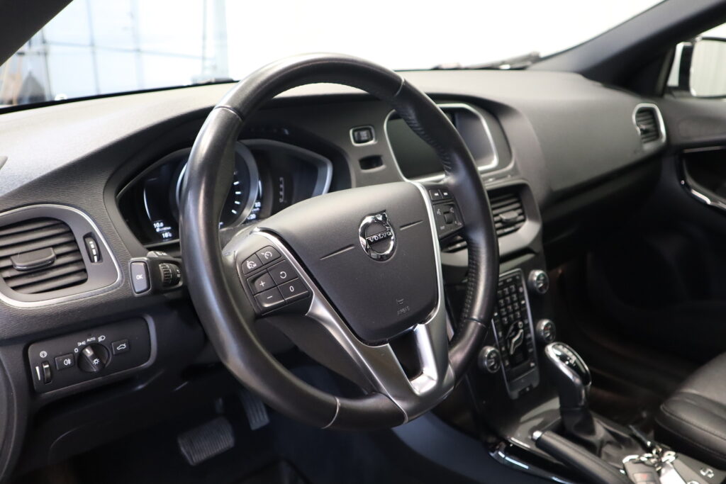 Volvo V40, image 10