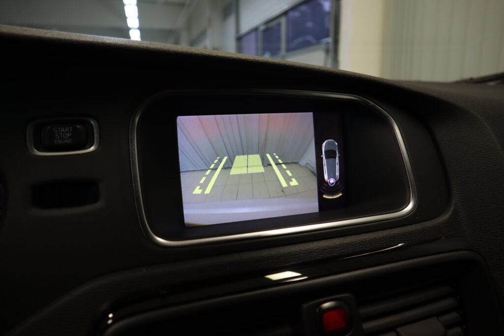 Volvo V40, image 16
