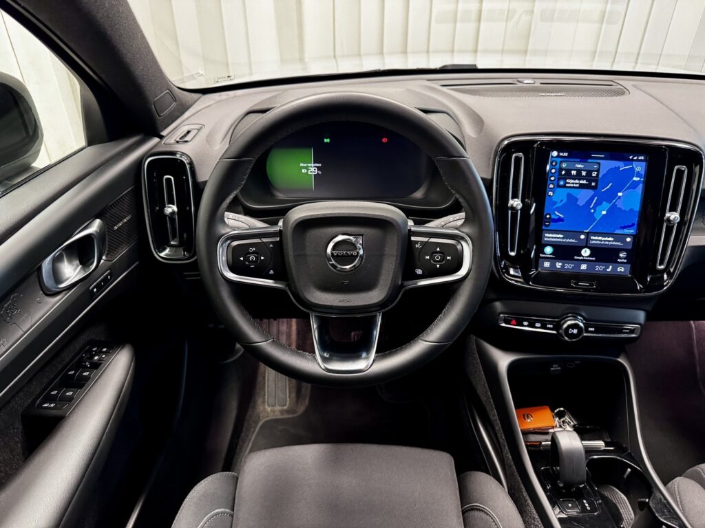 Volvo C40, image 11