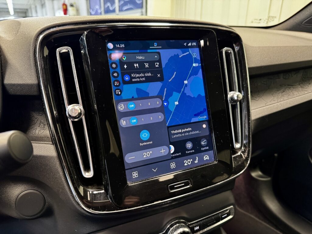 Volvo C40, image 16
