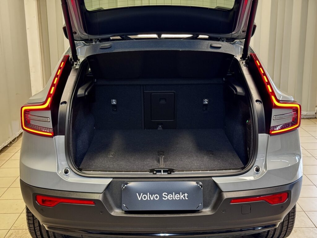 Volvo C40, image 20
