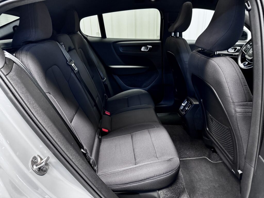 Volvo C40, image 8