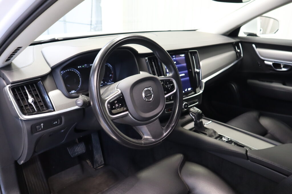 Volvo V90, image 8
