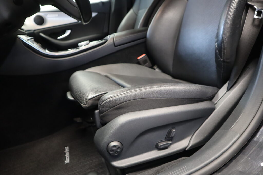 Mercedes-Benz E, image 11