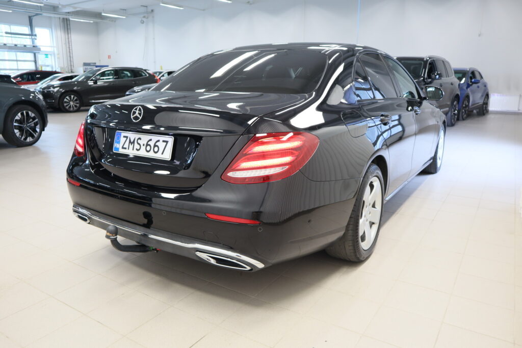 Mercedes-Benz E, image 5