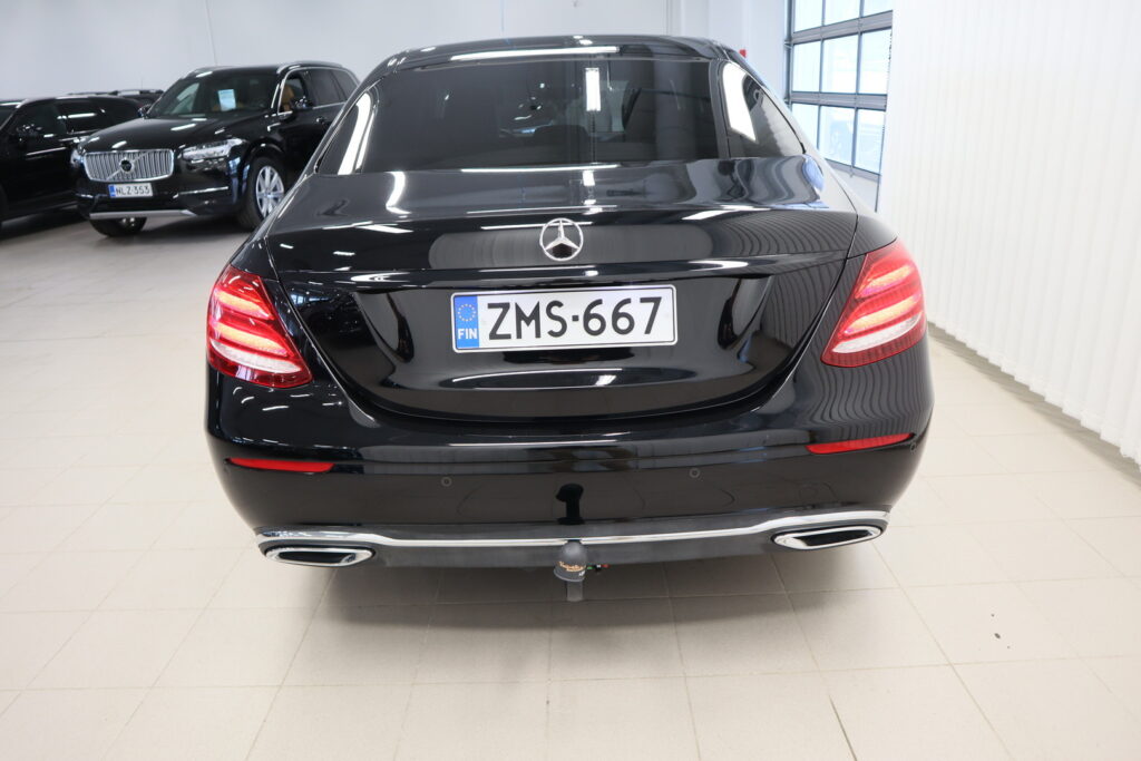 Mercedes-Benz E, image 6