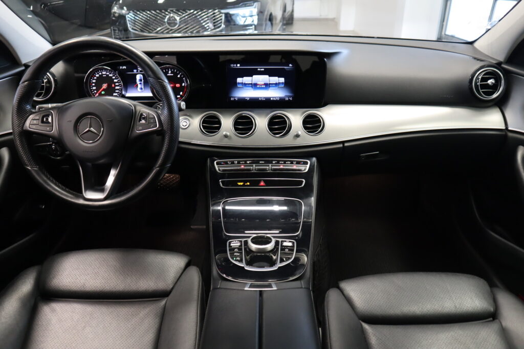 Mercedes-Benz E, image 7