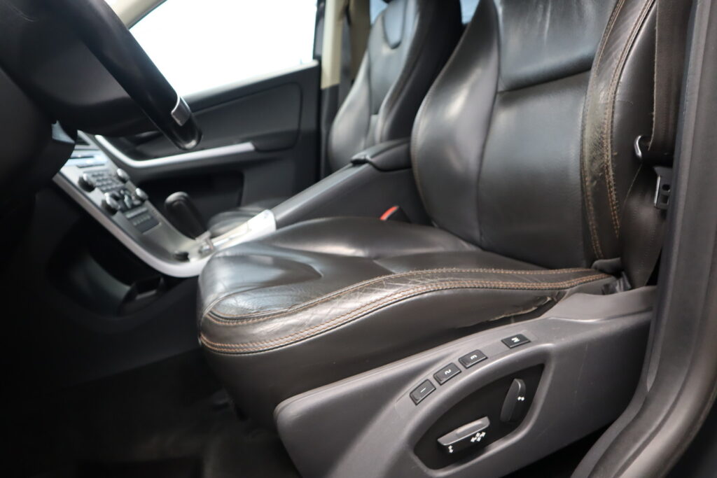 Volvo XC60, image 11