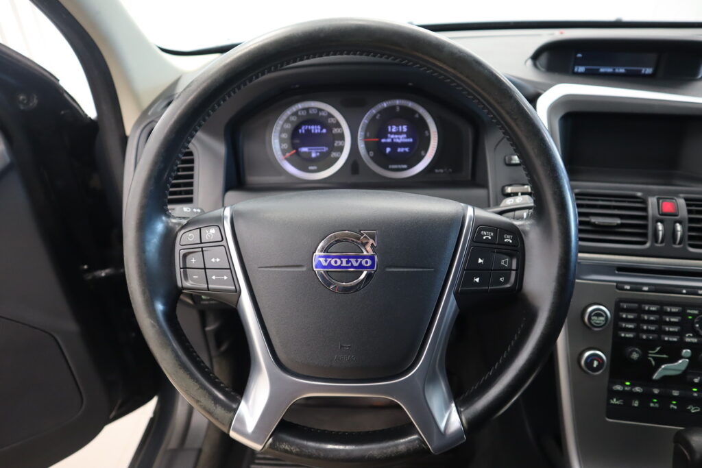 Volvo XC60, image 12