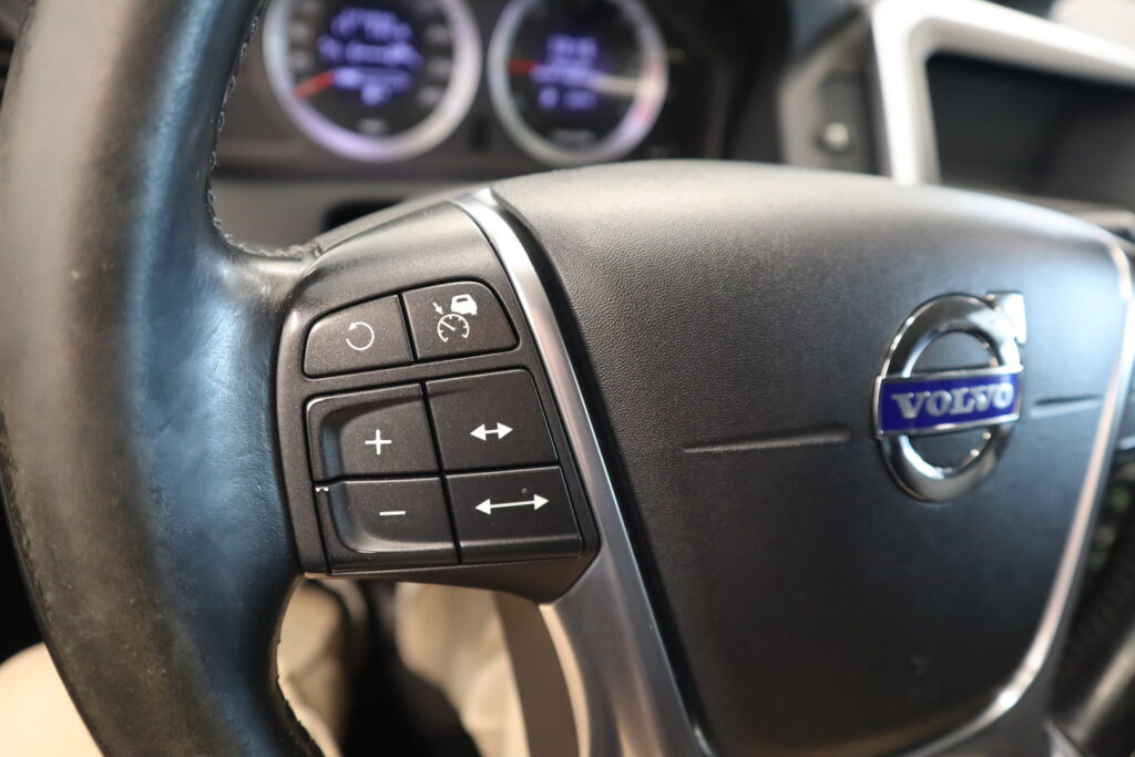 Volvo XC60, image 13