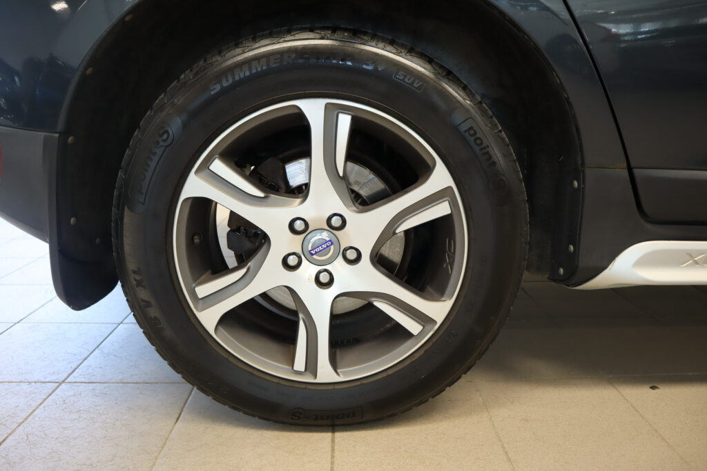 Volvo XC60, image 23