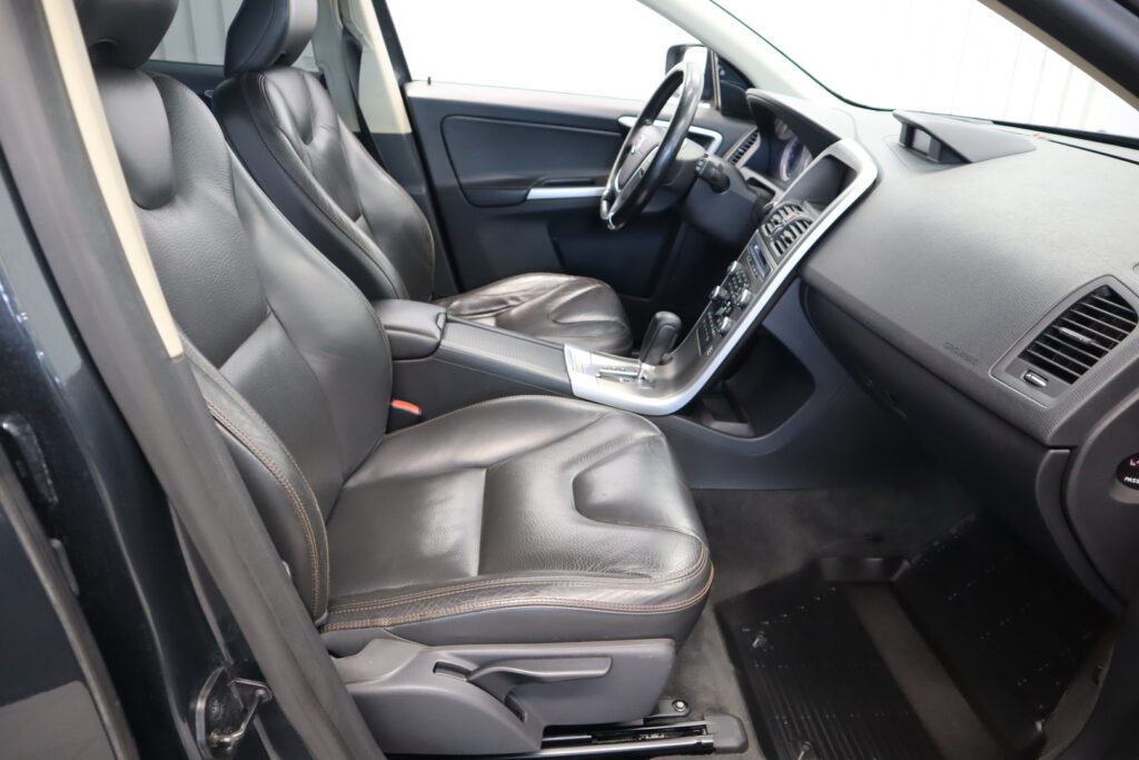 Volvo XC60, image 9