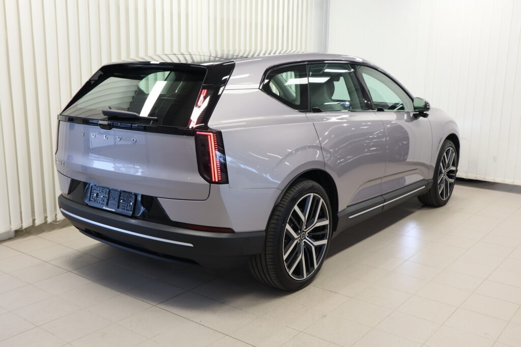Volvo EX60, image 7