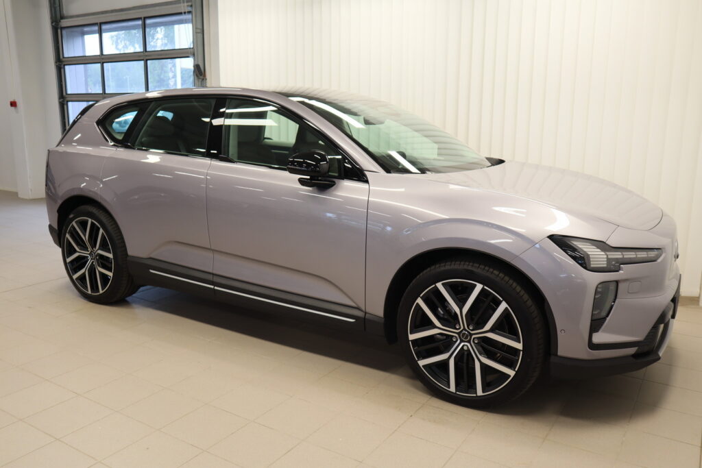 Volvo EX60, image 8