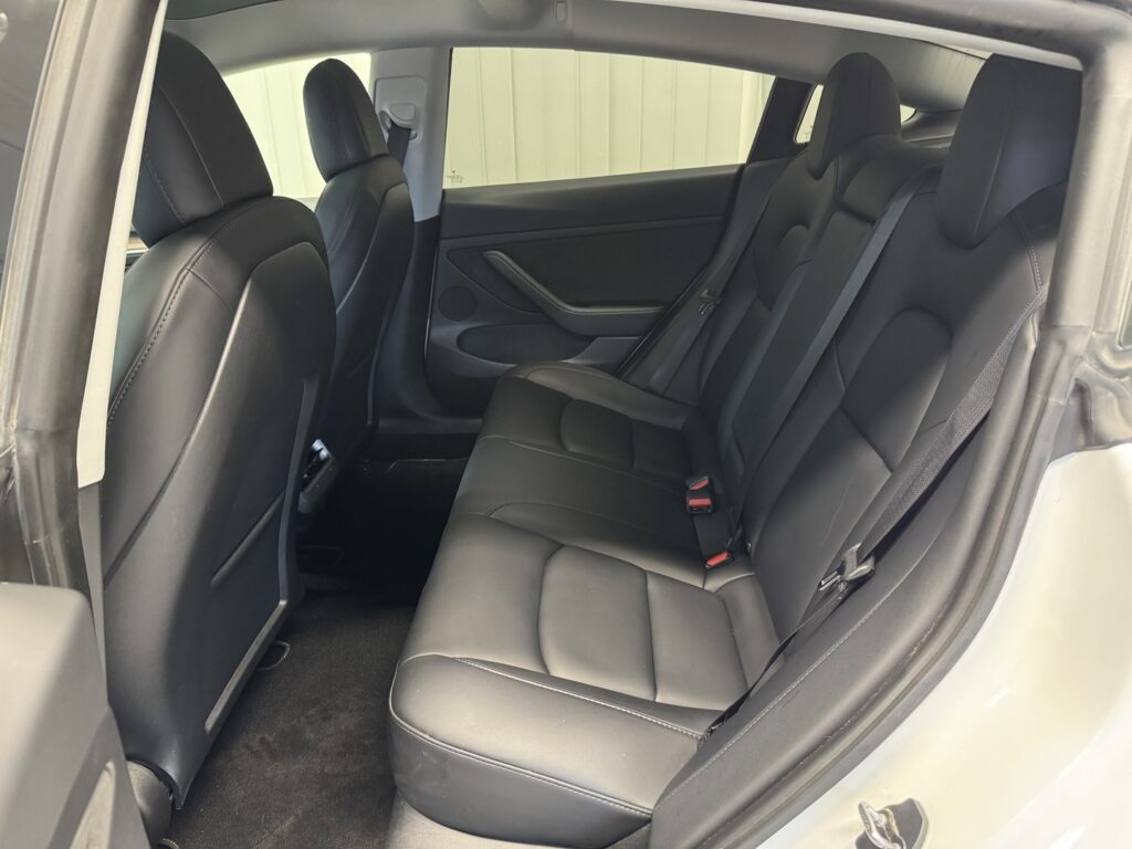 Tesla Model 3, image 6