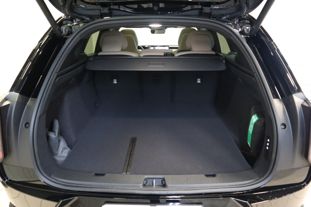 Volvo EX60, image 30
