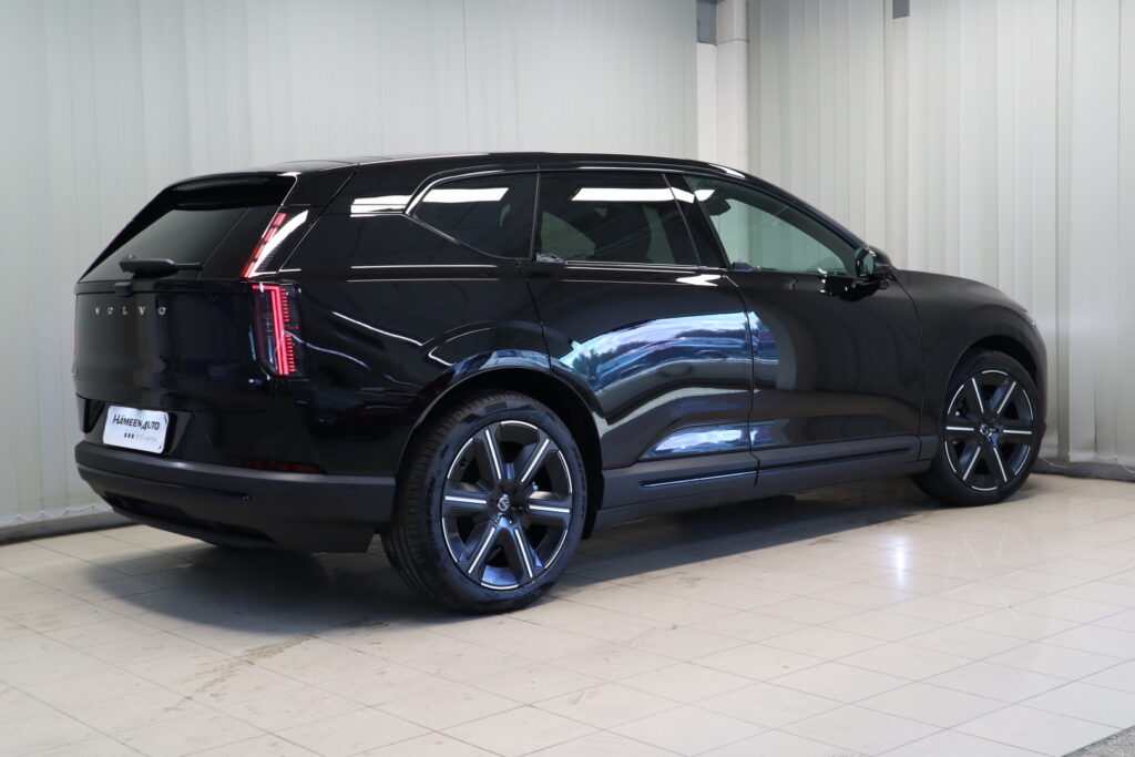 Volvo EX60, image 6