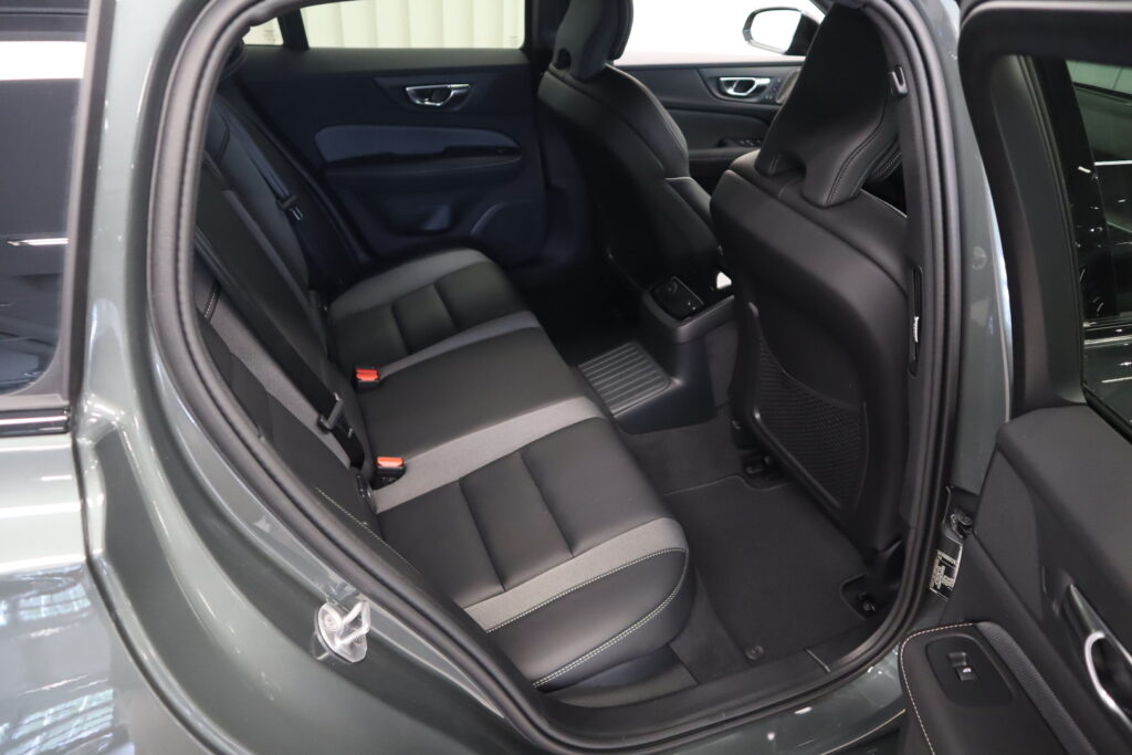 Volvo V60, image 10