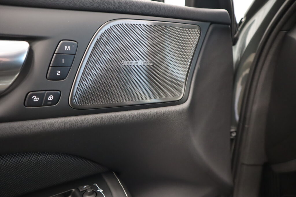 Volvo V60, image 12