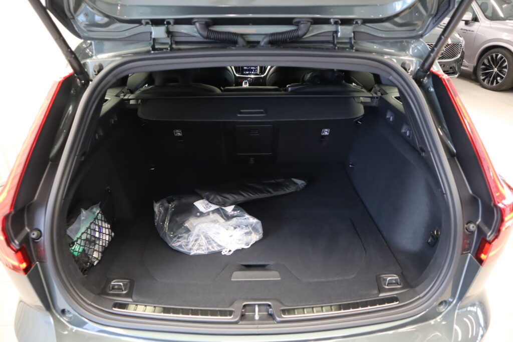 Volvo V60, image 11