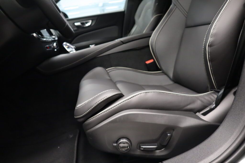 Volvo V60, image 13