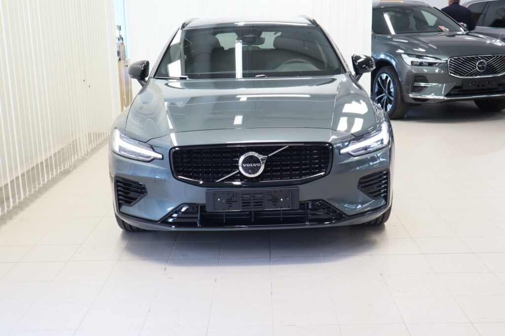 Volvo V60, image 2