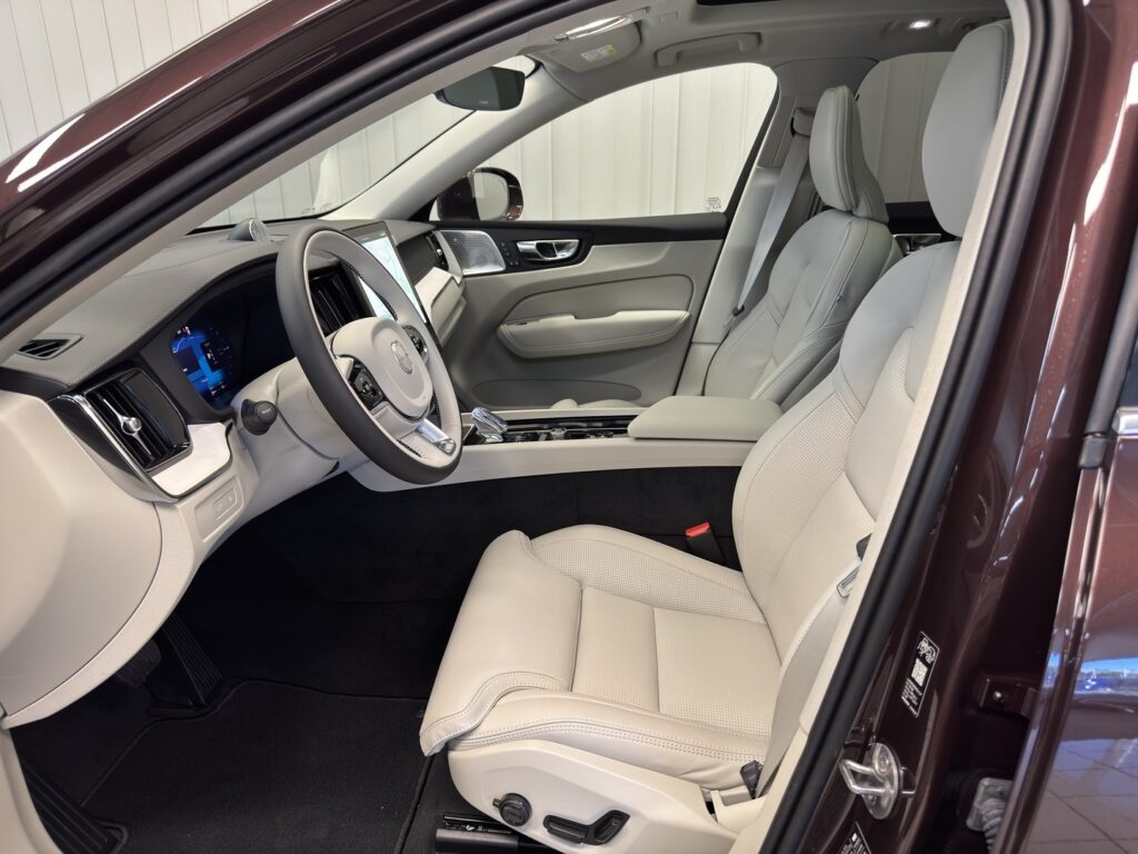Volvo XC60, image 6