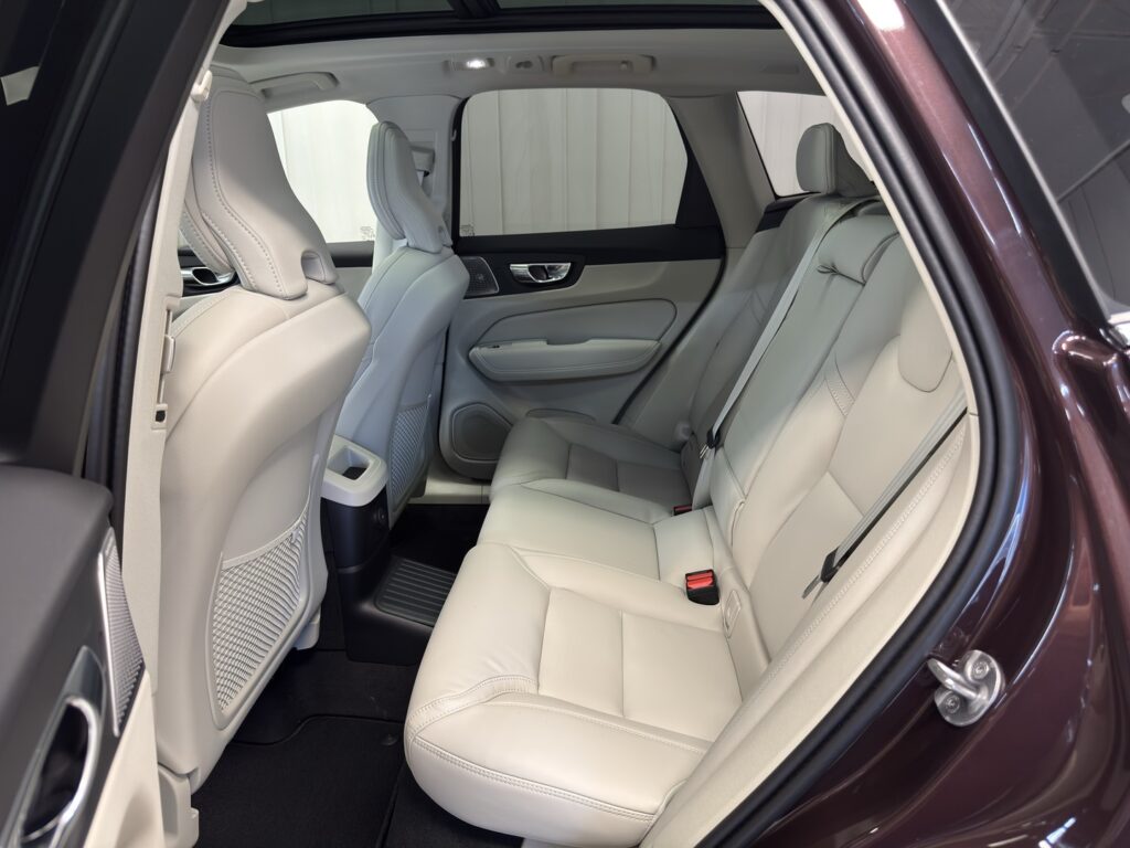 Volvo XC60, image 7