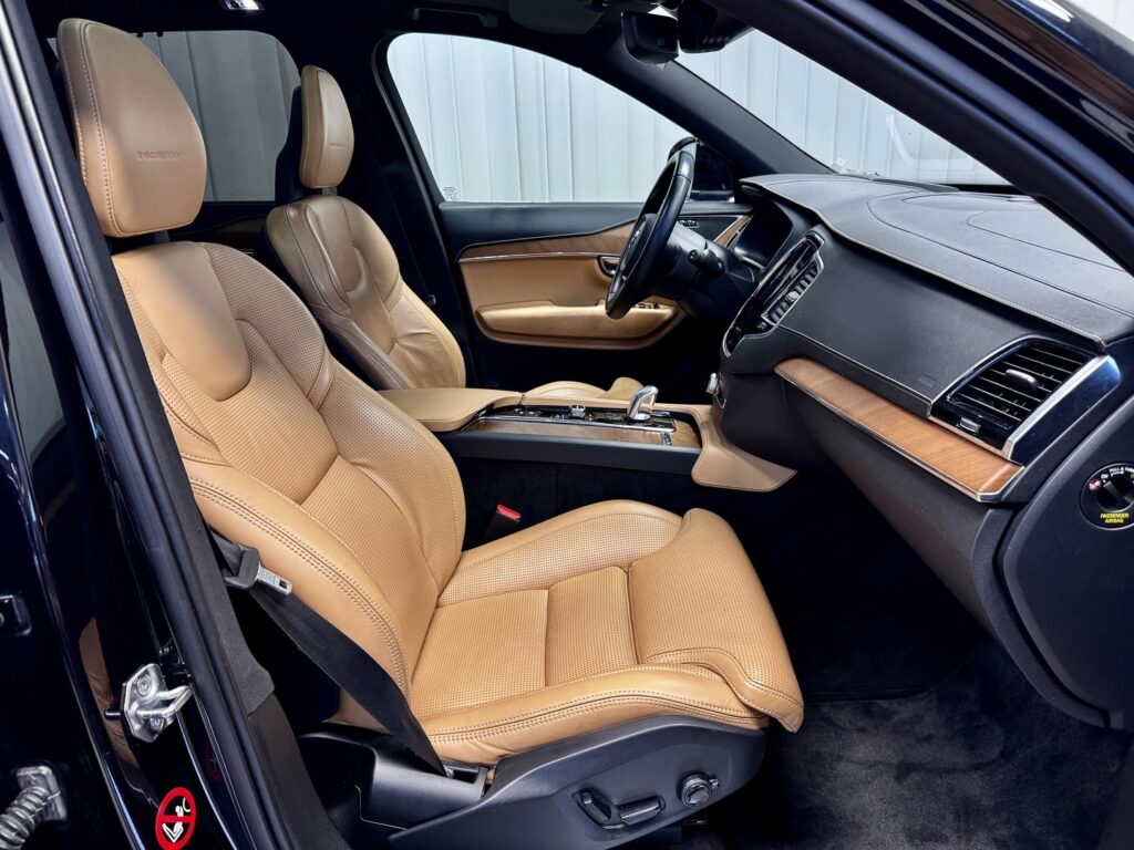 Volvo XC90, image 11