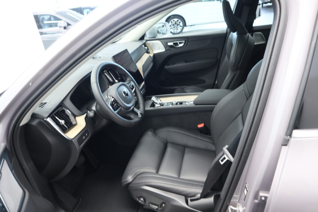 Volvo XC60, image 10