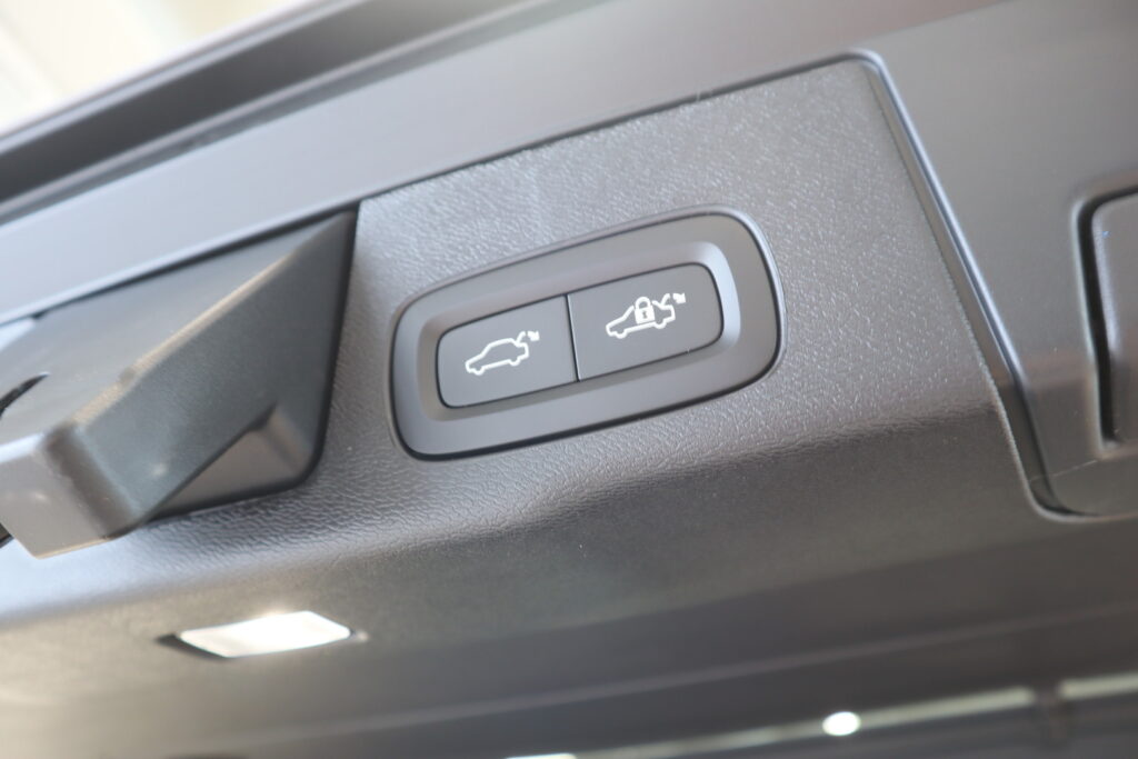 Volvo XC60, image 22