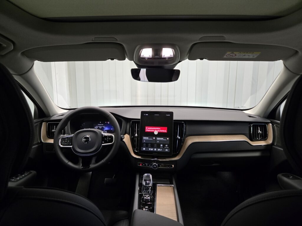 Volvo XC60, image 12