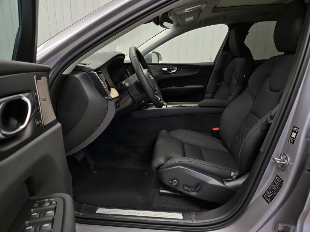 Volvo XC60, image 7
