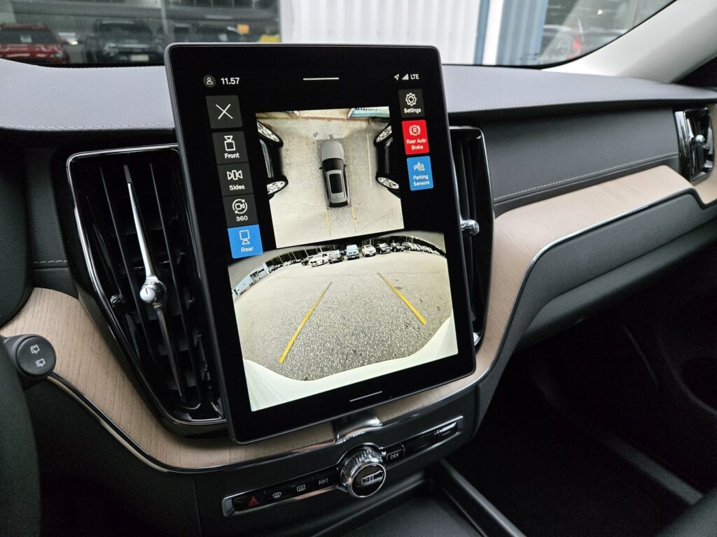 Volvo XC60, image 12