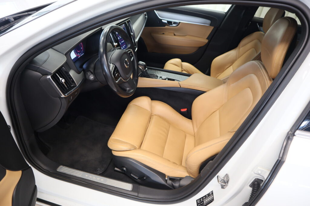 Volvo V90, image 12