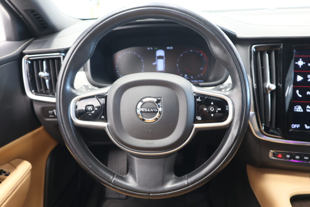 Volvo V90, image 16