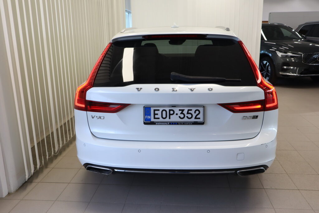 Volvo V90, image 6