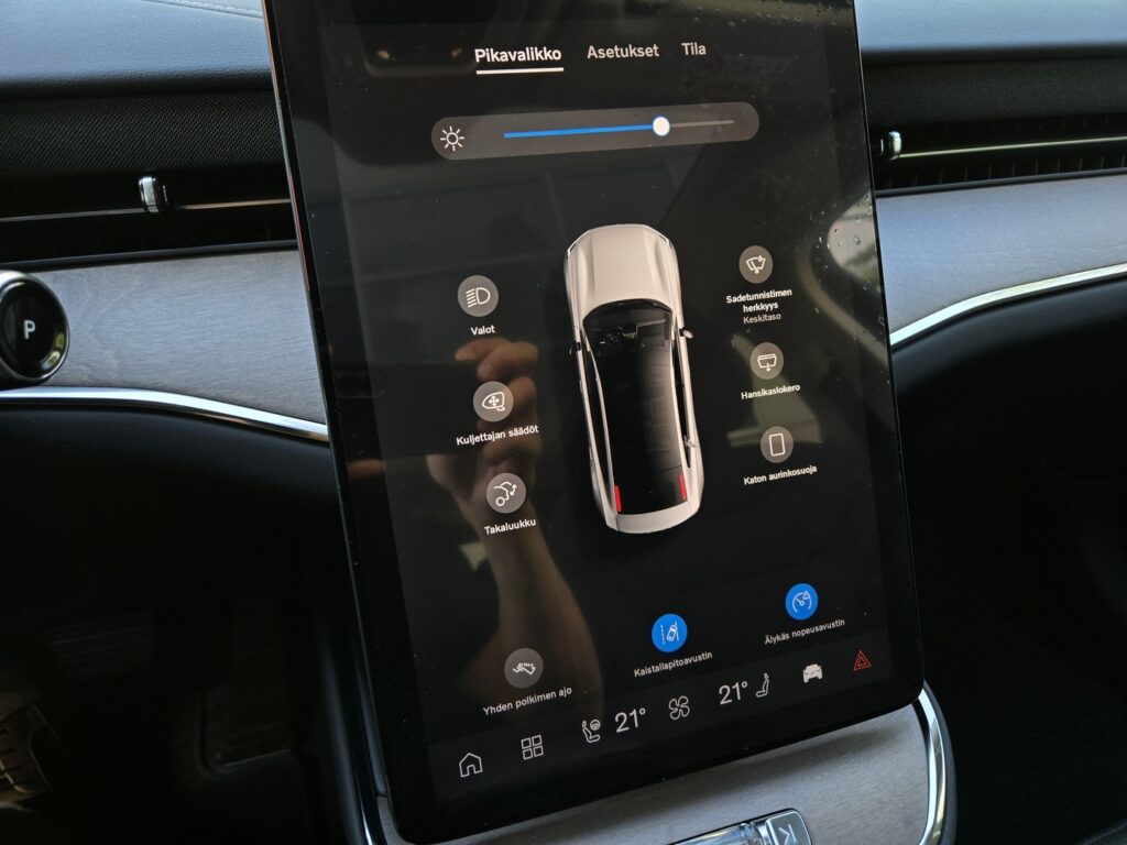 Volvo ES90, image 16