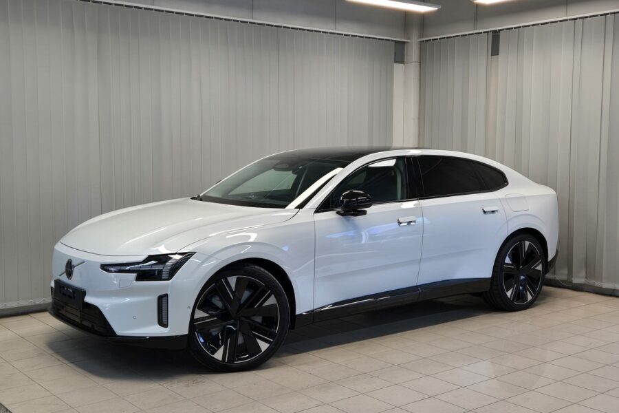 Volvo ES90, image 2